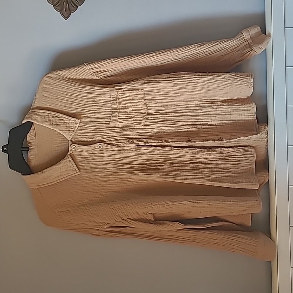 Ladies Gauze Material Button Top
